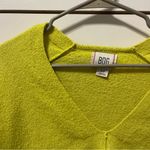 Urban Outfitters BDG Valeria Cropped V-Neck Sweater Yellow Photo 4