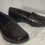 Easy Street  Womens Brown Crocodile Flex Stitch Comfort Loafer Wedge Flats 10 W Photo 1