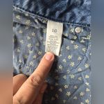 American Eagle  100% Cotton Women's Blue Distressed Denim Shorts Size‎ 10 Photo 7