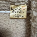 Nordic Beach Wrap Photo 3