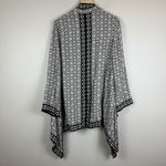 Chico's Cardigan Women 0 US S White Black Geo Print Asymmetrical Hem Open Topper Photo 2