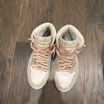 Nike Woman’s Air Jordan 1 Retro High OG ‘Seafoam’ Photo 3
