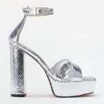 Good American  Ankle Strap Open Toe Platform Sandals Silver Size 8 Photo 5