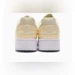 Jordan Air
(WMNS) Air 1 Jester XX
'Fossil' CQ0278-200
Womens
Size: 7.5 Photo 2