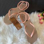 REEF Pink and Cream Sandals with Strappy Design Photo 0