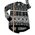 SOCIAL COLLISION Black White Patterned Long Sweater Skulls Womens Size Medium Photo 6