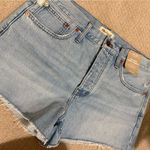 Madewell NWT Relaxed Denim Shorts Size 29 Light Wash Photo 4