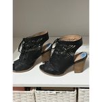 Restricted high heel black cut out‎ shoes size 6.5 Photo 2