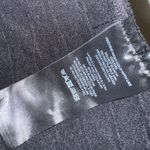 BDG NWOT  URBAN OUTFITTERS BLACK SEAMLESS CROP TOP Photo 3