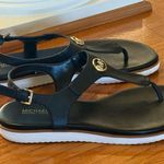 Michael Kors MICHAEL Judy Thong Black Leather Sandals with Gold MK Accents 9,5M Photo 1