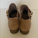 Vince Camuto  Cadey Laser Cut Out shoes size 6.5 Photo 3