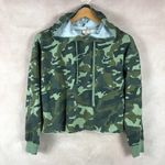NEW Women's Cropped Green Camo Fleece Hoodie MEDIUM Photo 2