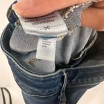 Universal Threads Universal Thread Women's Mid-Rise Jegging Jeans Blue Denim Medium Wash Size 6/28 Photo 4