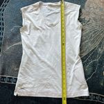 Alo Yoga White Sleeveless V-Neck Tank Top Size S Activewear Fitted Muscle Gym Photo 9