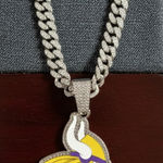 NFL  Minnesota Vikings 20 Inch Necklace Pendant Cuban Chain Link Football Jewelry Photo 0