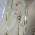 secret treasures Elegant Cream Kimono Robe (L) With Floral Embroidered Photo 1
