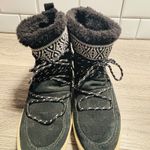 Toms  Women's Black Suede Alpine Ski Boots Size 7.5 Photo 9
