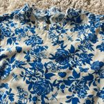 NWOT Floral Blue and White Women's Top Size M Photo 5