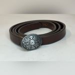 Mossimo Supply Co. Women’s Dark Brown Leather Belt Ornate Silver Buckle Size S Photo 2