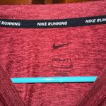 Nike Women’s Running Shirt Photo 1