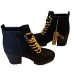 Seven7 Women's Platform Lug Sole Boots Black Yellow Laces Size 9 Photo 2