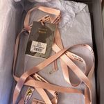 House Of CB  Sexy and Elegant Photo 5