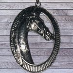 Very cute horse head necklace on 18” chain new Silver Photo 2