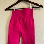 Free People NWOT  Women's Pink The Class Thick Ribbed Leggings Size Medium Photo 3