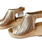 Liz Claiborne NWT Hanalei Gold Laser Cutout Wedge Sandals Sz 7M Photo 0