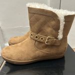 Guess Boots Photo 2