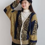 Sweater / Cardigan Photo 3