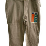 Lee Riders by  Mid Rise Capri Women's size 18p Beige Khaki Stretch Photo 0