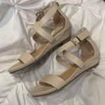 Kenneth Cole  Reaction Cream Women's Sandals Photo 0