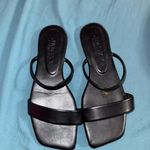 Sleek Black Women's Sandals Size 8.5 Photo 1
