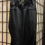 White House | Black Market  work out top Photo 0