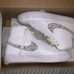 Nike Blazer Mid ‘77 Photo 0