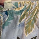 Tommy Bahama  Washable Silk Hawaiian Cargo Cropped Pants  Size 6 Photo 2