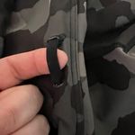 Athleta  Women's Lightning Camo 7/8 Tight Size Medium Photo 11