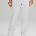 Lululemon Scuba High-Rise Jogger Photo 0