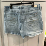 Seven7  Denim Cutoff Light Wash Shorts 36” waist 4” inseam‎ Photo 4