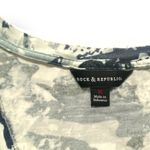 Rock & Republic π Camo Cold Shoulder V-Neck Tee Gray Blue Short Sleeve Top M Photo 5