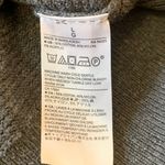 Banana Republic  V-Neck Sweater Large Grey with Sporty White Stripes Lightweight Photo 2