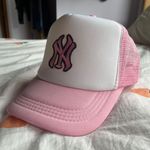 Boutique yankees trucker hat pink Photo 2