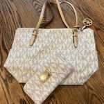 Michael Kors Tote And Matching Wallet Photo 0