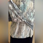Papa Vancouver Blues White Lace /Sheer V Neck Floral Design Blouse Sz XL Blue Photo 2