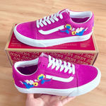 Vans Old Skool Shoe Suede Floral
Fuchsia Women's Size 8.5 US
VNOA4BV5TPK Photo 0
