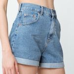 BDG EUC  Women’s Blue Denim Mom High Rise Shorts Size 26W Photo 0