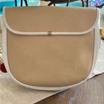 Gucci Elegant Tan and White Women's Bag Photo 6