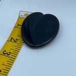 Vintage Bakelite heart shaped dress fur clip Black Photo 3