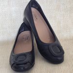 Clarks Women's Size 7 Un Blush Cove Black Leather Ballet Flat Buckle Toe Comfort Photo 0
